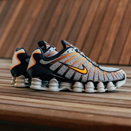 Buty Nike Shox TL (AV3595-011) Light Smoke Grey/Bright Mandarin/Black