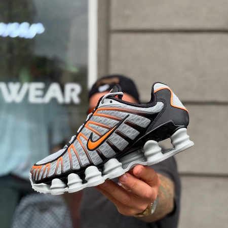 Buty Nike Shox TL (AV3595-011) Light Smoke Grey/Bright Mandarin/Black