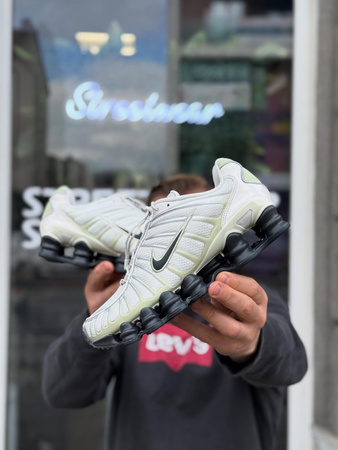 Buty Nike Shox TL (FV0939-002) Light Bone/Off Noir