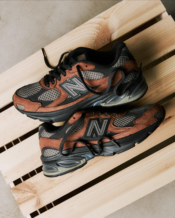 Buty New Balance U2010ANV Brown