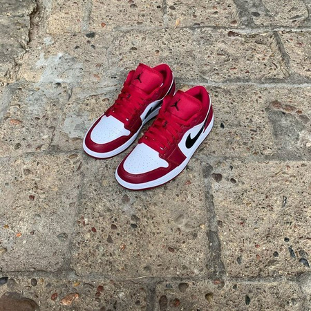 Buty Air Jordan 1 Low (553558-604) NOBLE RED/BLACK-WHITE