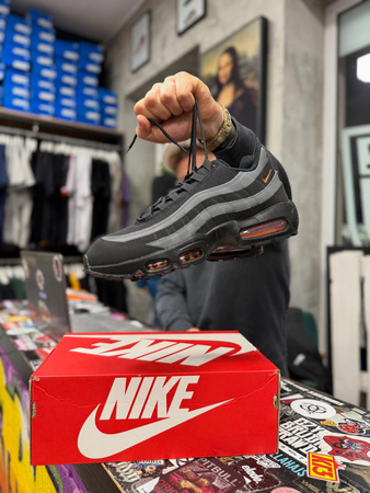 Buty Nike Air Max 95 (DX2657-001) Black/Safty Orange