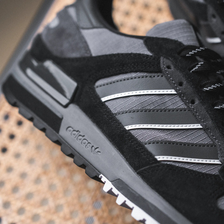 Buty Adidas ZX 600 (JR8741) Black/Grey 