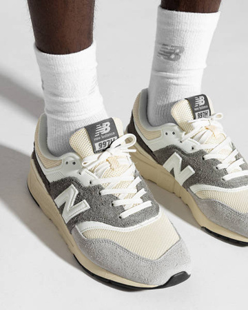 Buty New Balance CM997HRK "Light Aluminum Team Away Grey"