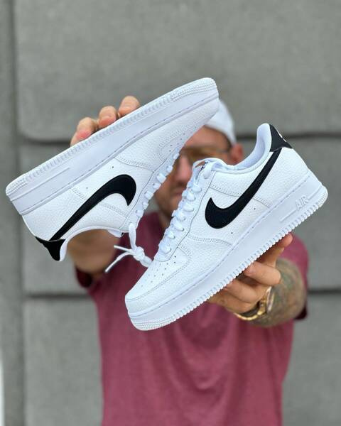 Buty Nike Air Force 1 07 CT2302 100 WHITE BLACK Obuwie M skie Nike Street Colors