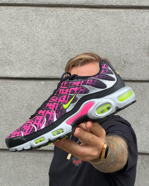 Nike Air Max Plus Tuned Air Black Volt Hyper Pink FJ4883-001