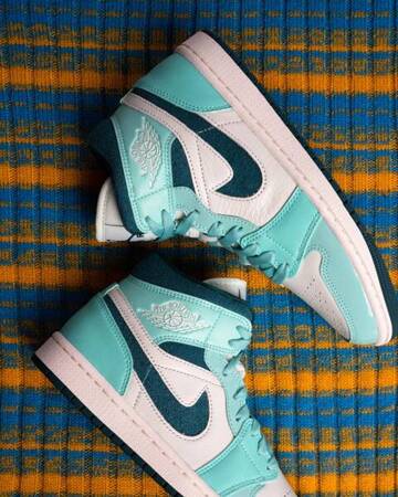 Buty Air Jordan 1 MID (DZ3745-300) Blached Turq/Sky Teal