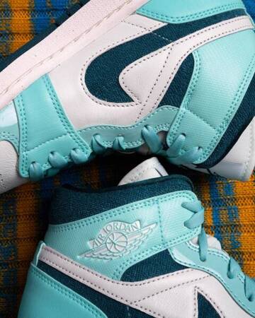 Buty Air Jordan 1 MID (DZ3745-300) Blached Turq/Sky Teal