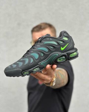 Buty Nike Air Max Plus Drift (FD4290-006) Black/Green Strike