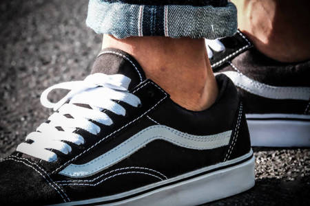 Buty Vans OLD SKOOL Black/White (VN000D3HY28)